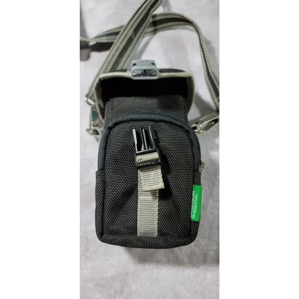 Vintage United Colors of Benetton Camera Carry Case Cross Body Zip Buckle